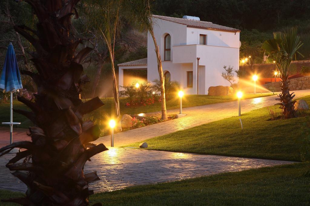 Cefalu In Casa Ruang foto